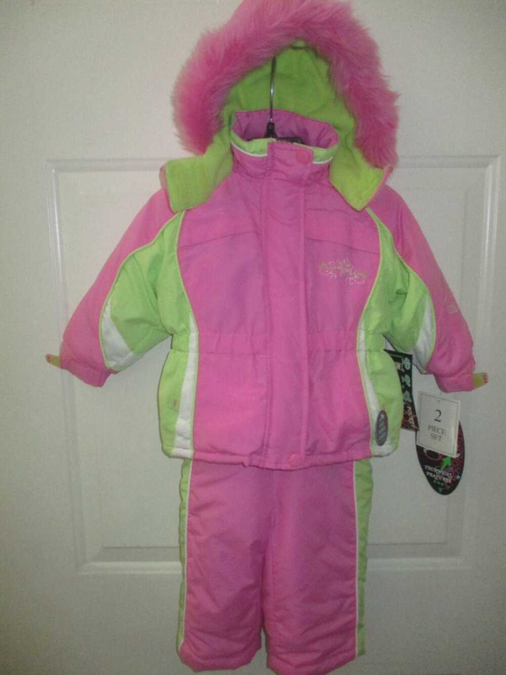 Big Chill Girls Snow Suit Ski Jacket & Bibs Pink Kiwi 2 pc sz 12 Month NWT
